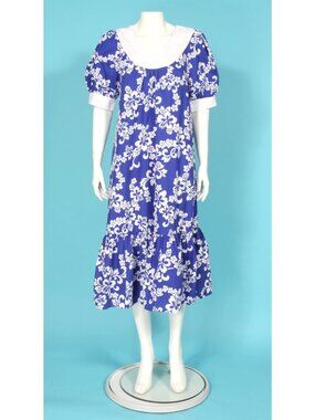 Vtg WINNIE FASHION Hawaiian Aloha Muumuu Blue White Floral Aloha Dress sz M /656